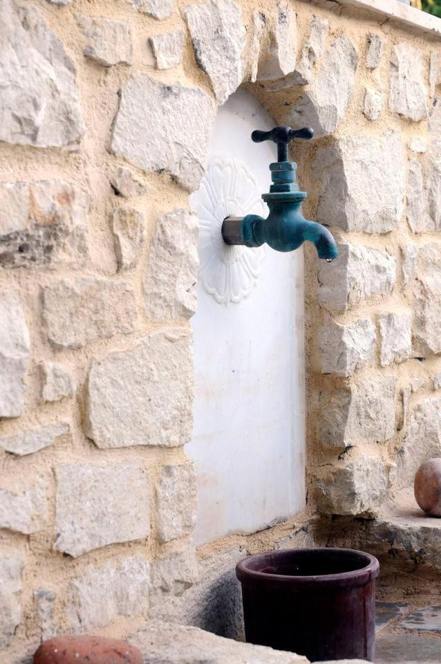 Authentic Cretan Stone Windmill Vila Sitia  Exterior foto